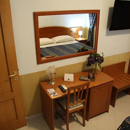 ゲストハウス Julia