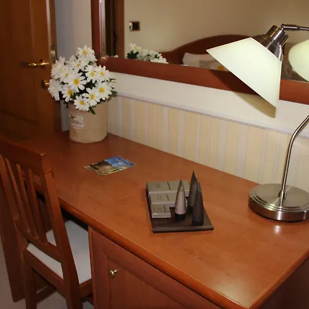 ゲストハウス Julia 4*