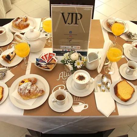 Julia ゲストハウス ポンペイ