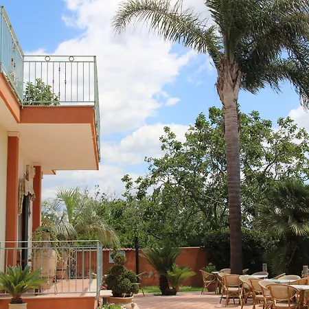 Julia ゲストハウス