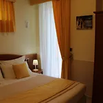Julia Penzion 3*